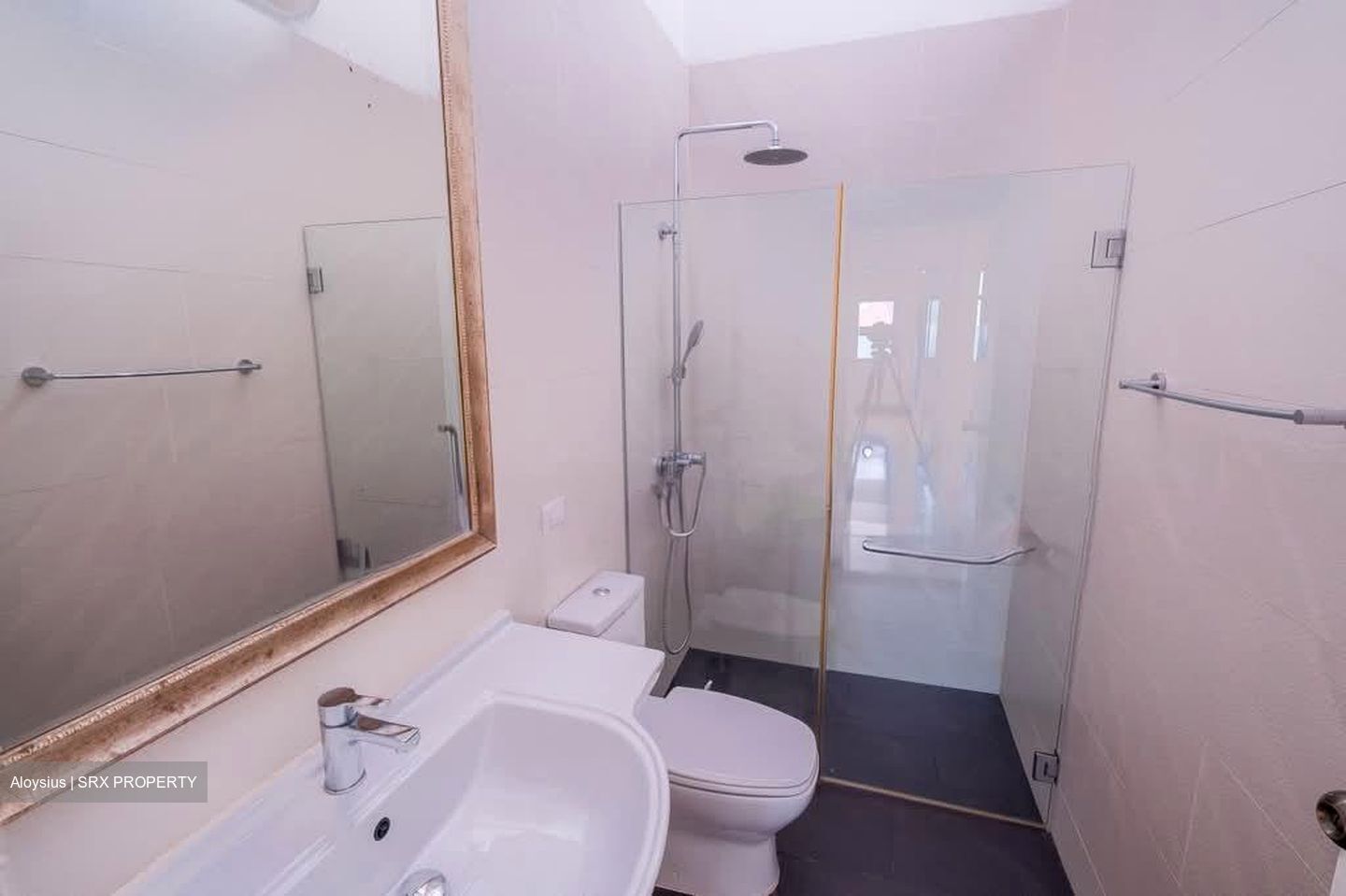 Kheam Hock Road (D11), Apartment #577088041